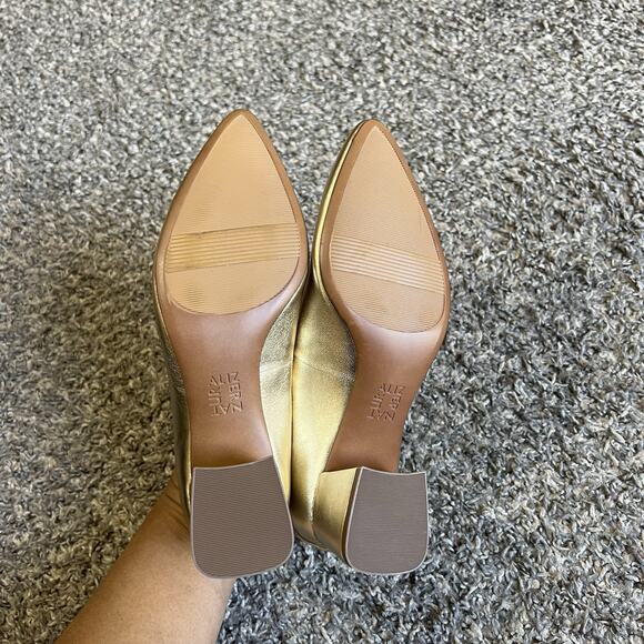 naturalizer gold leather Pumps Block Low Heels Pointed Toe US 4.5 Comfort New - Picture 4 of 9